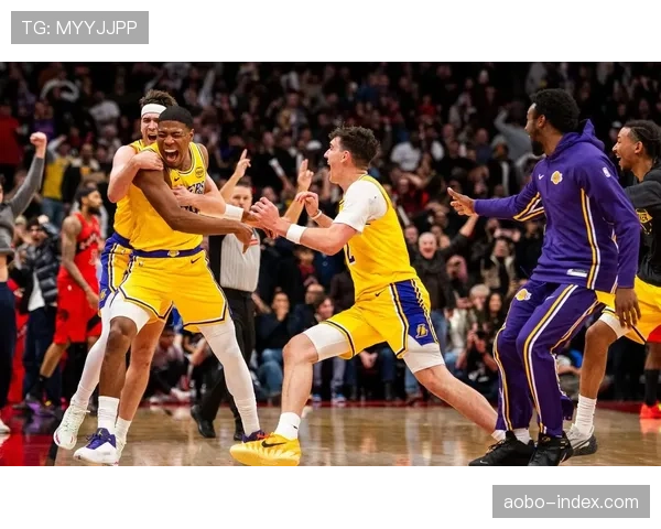 八村塁强调健康对湖人重要性 球队化学反应获球员自信